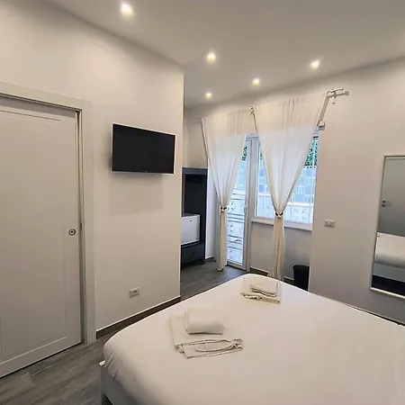 San Pietro Experience بيت ضيافة 4*